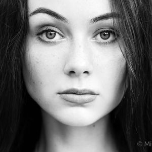 Meet your Posher, Phenix